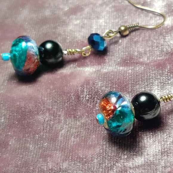 Handmade Earrings with Beautiful Glass Beads - Picture 7 of 9